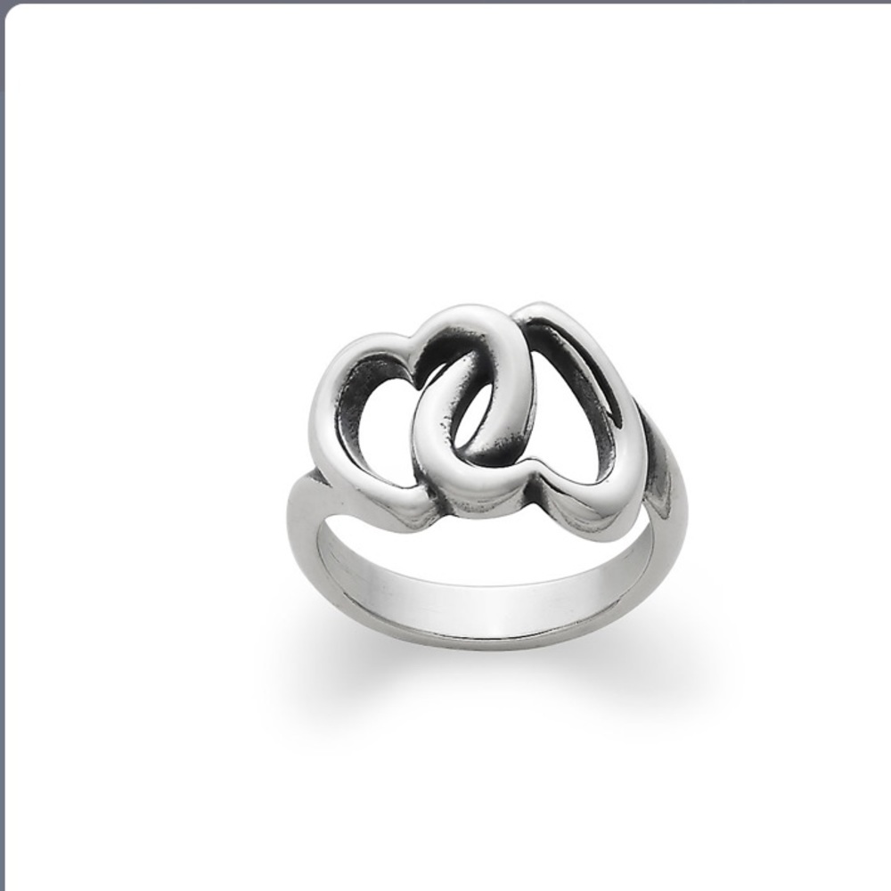 James Avery linked hearts ring